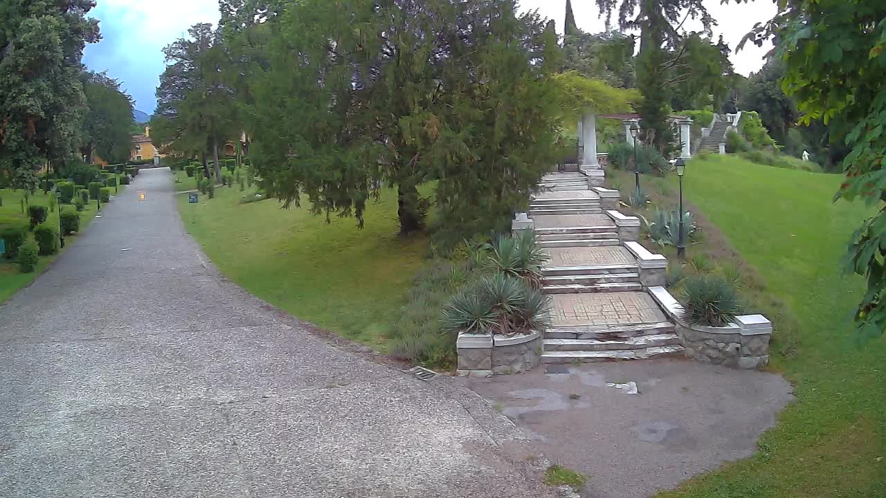 Spletna kamera park Coronini Kronberg – Gorica
