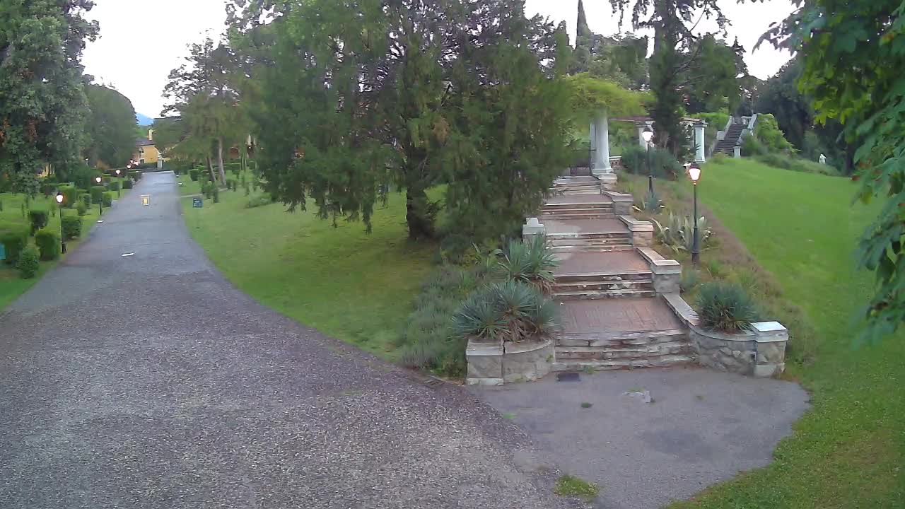 Parco Coronini-Cronberg Live Webcam – Green Oasis