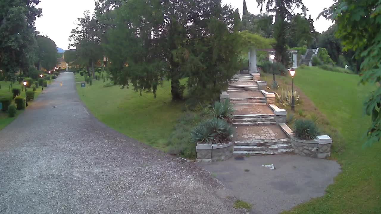 Parco Coronini-Cronberg Live Webcam – Green Oasis