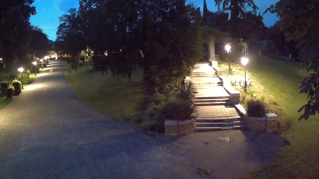 Parco Coronini-Cronberg Live Webcam – Green Oasis