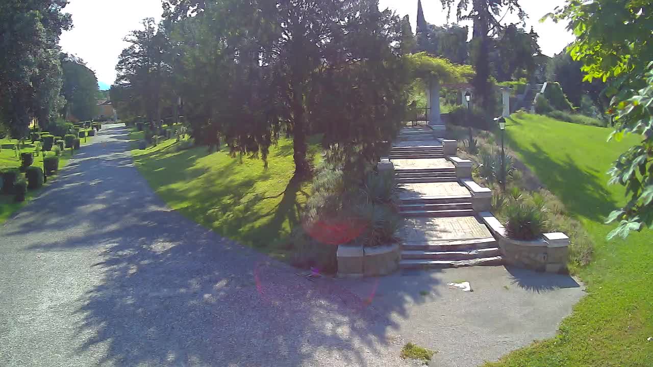 Spletna kamera park Coronini Kronberg – Gorica