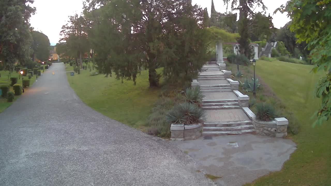Spletna kamera park Coronini Kronberg – Gorica