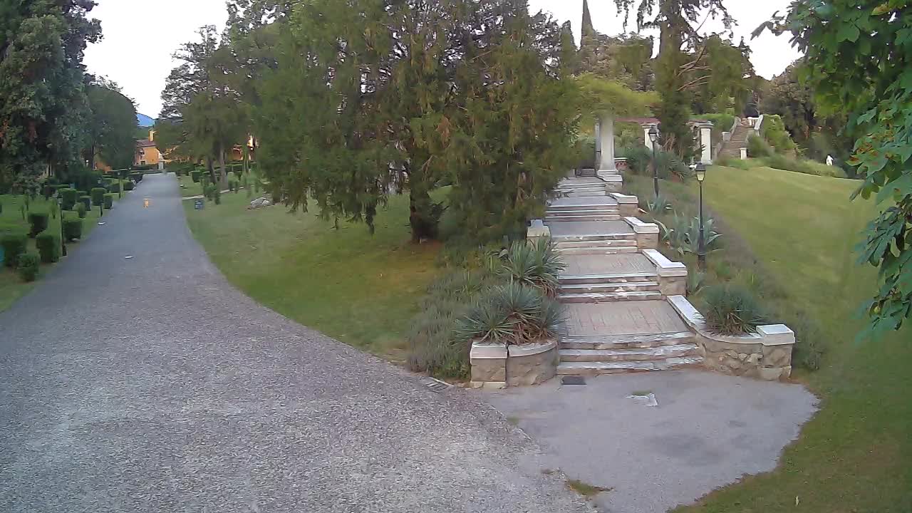 Spletna kamera park Coronini Kronberg – Gorica