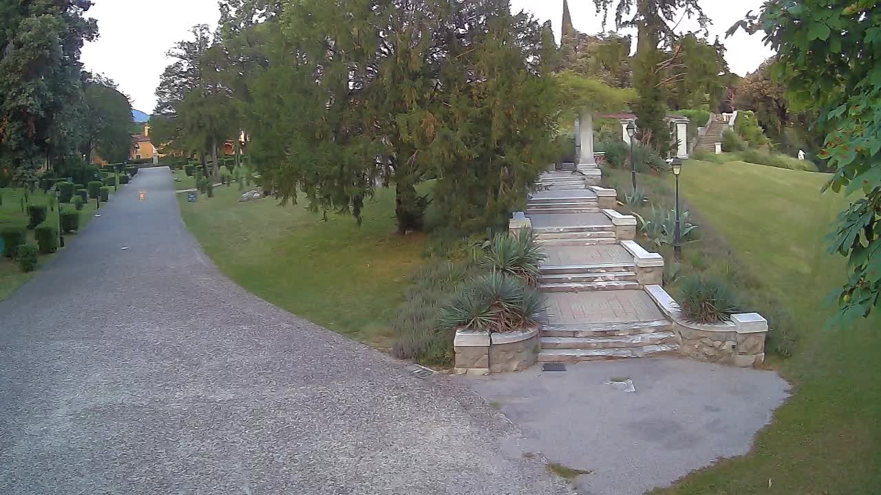 Spletna kamera park Coronini Kronberg – Gorica