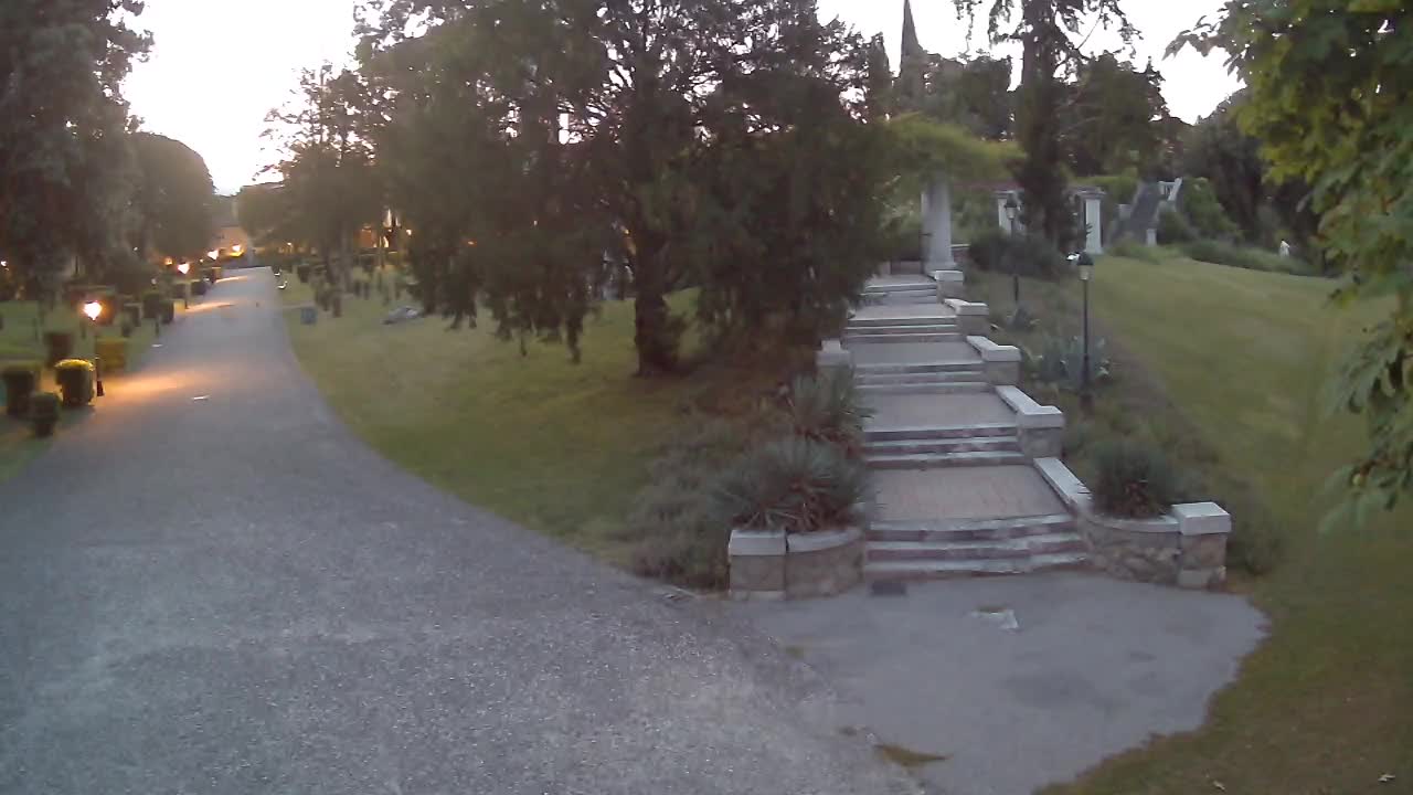 Parco Coronini-Cronberg Live Webcam – Green Oasis