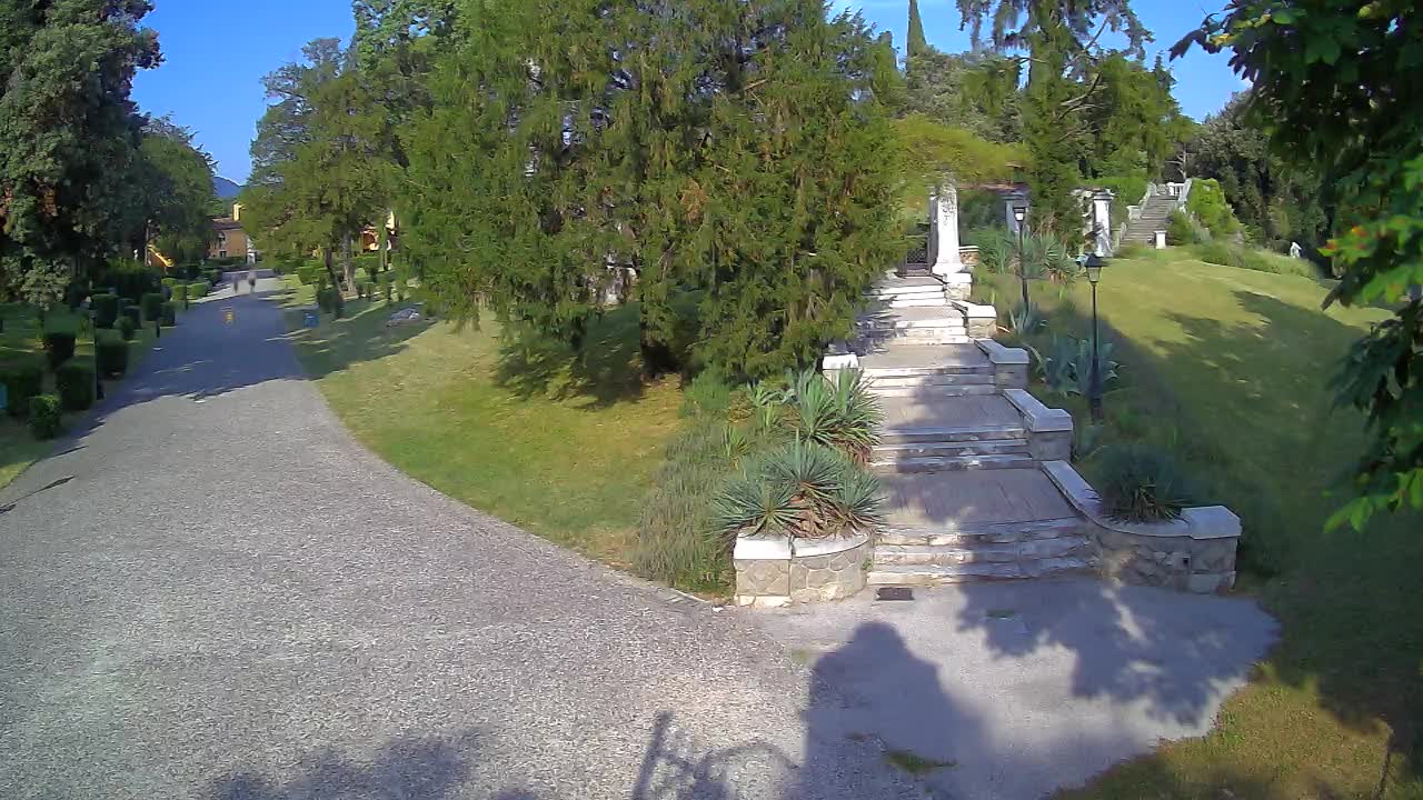 Parco Coronini-Cronberg Live Webcam – Green Oasis