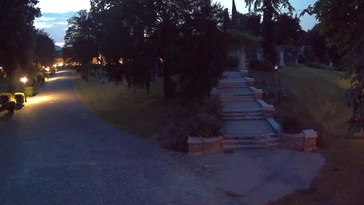 Parco Coronini-Cronberg Live Webcam – Green Oasis