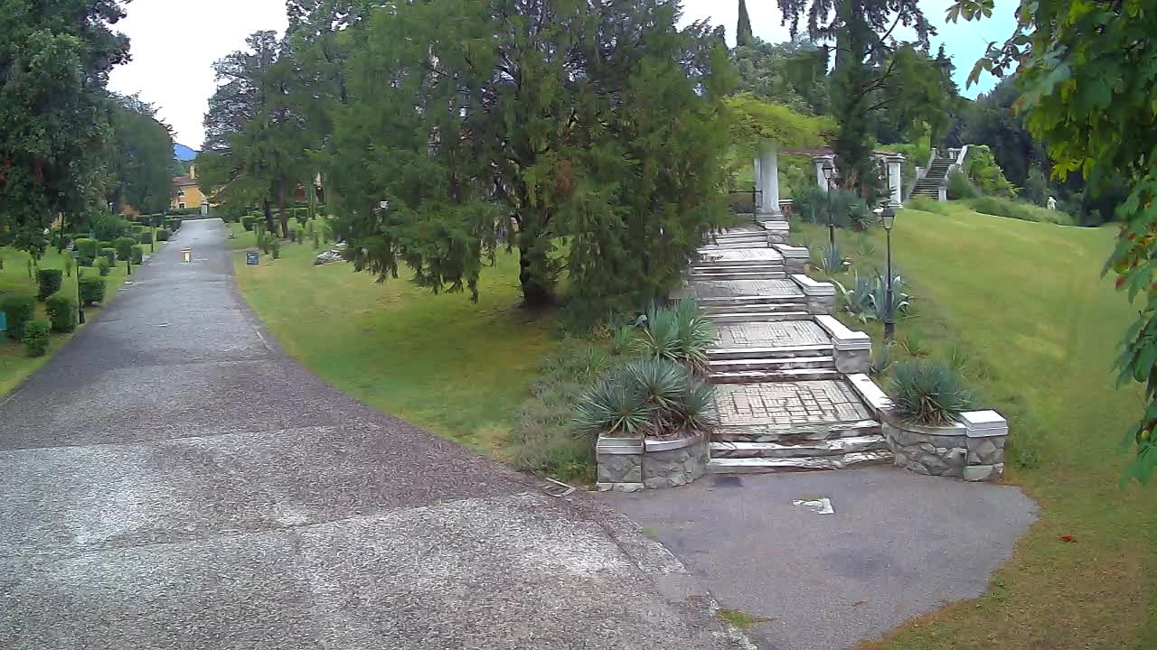 Parco Coronini-Cronberg Live Webcam – Green Oasis
