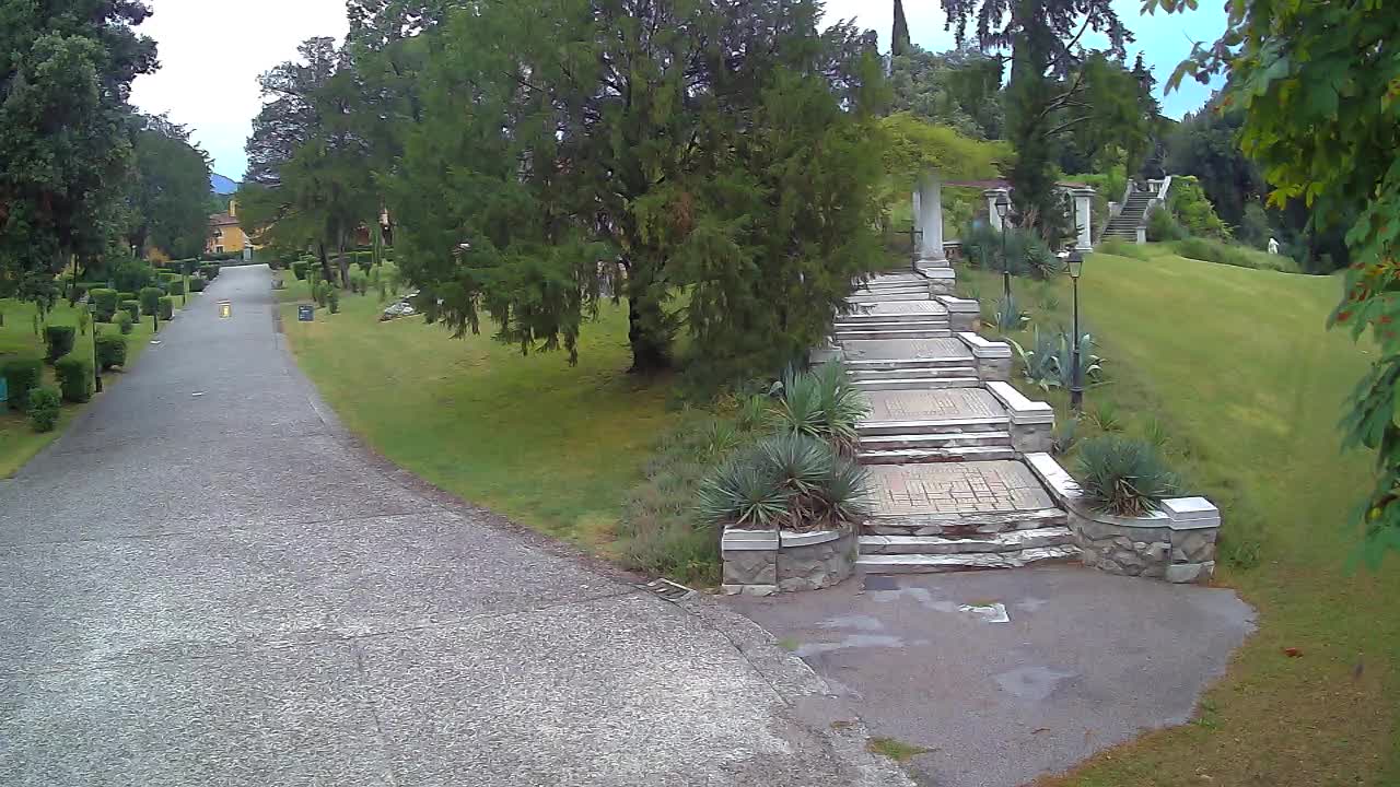 Spletna kamera park Coronini Kronberg – Gorica
