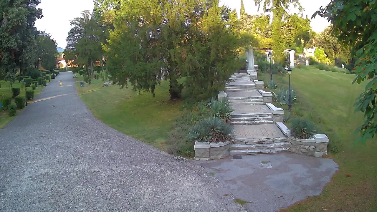 Spletna kamera park Coronini Kronberg – Gorica