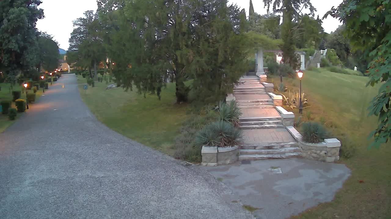 Parco Coronini-Cronberg Live Webcam – Green Oasis