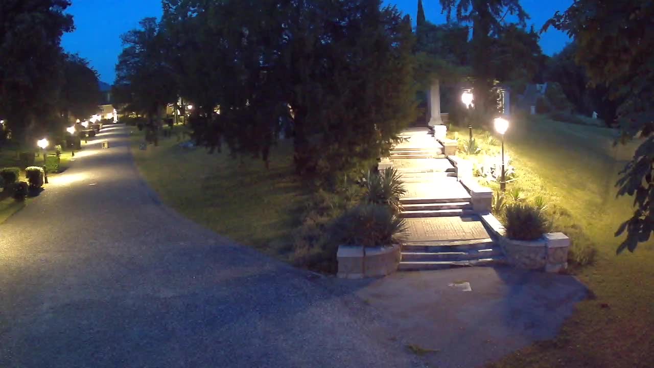 Spletna kamera park Coronini Kronberg – Gorica