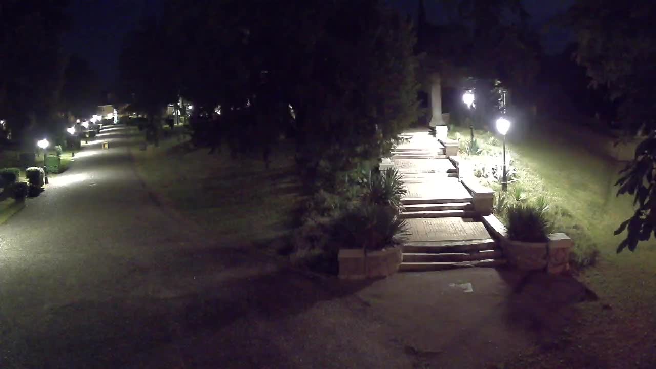 Parco Coronini-Cronberg Live Webcam – Green Oasis