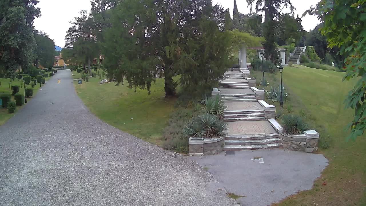 Spletna kamera park Coronini Kronberg – Gorica