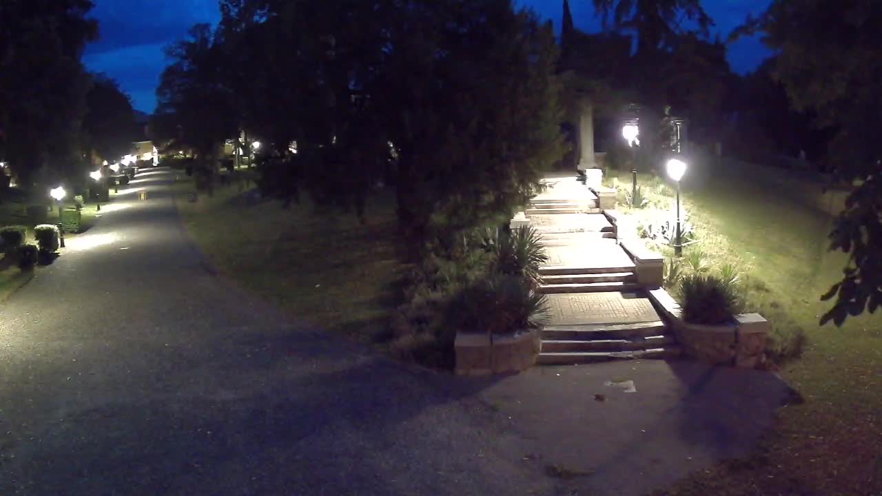 Parco Coronini-Cronberg Live Webcam – Green Oasis