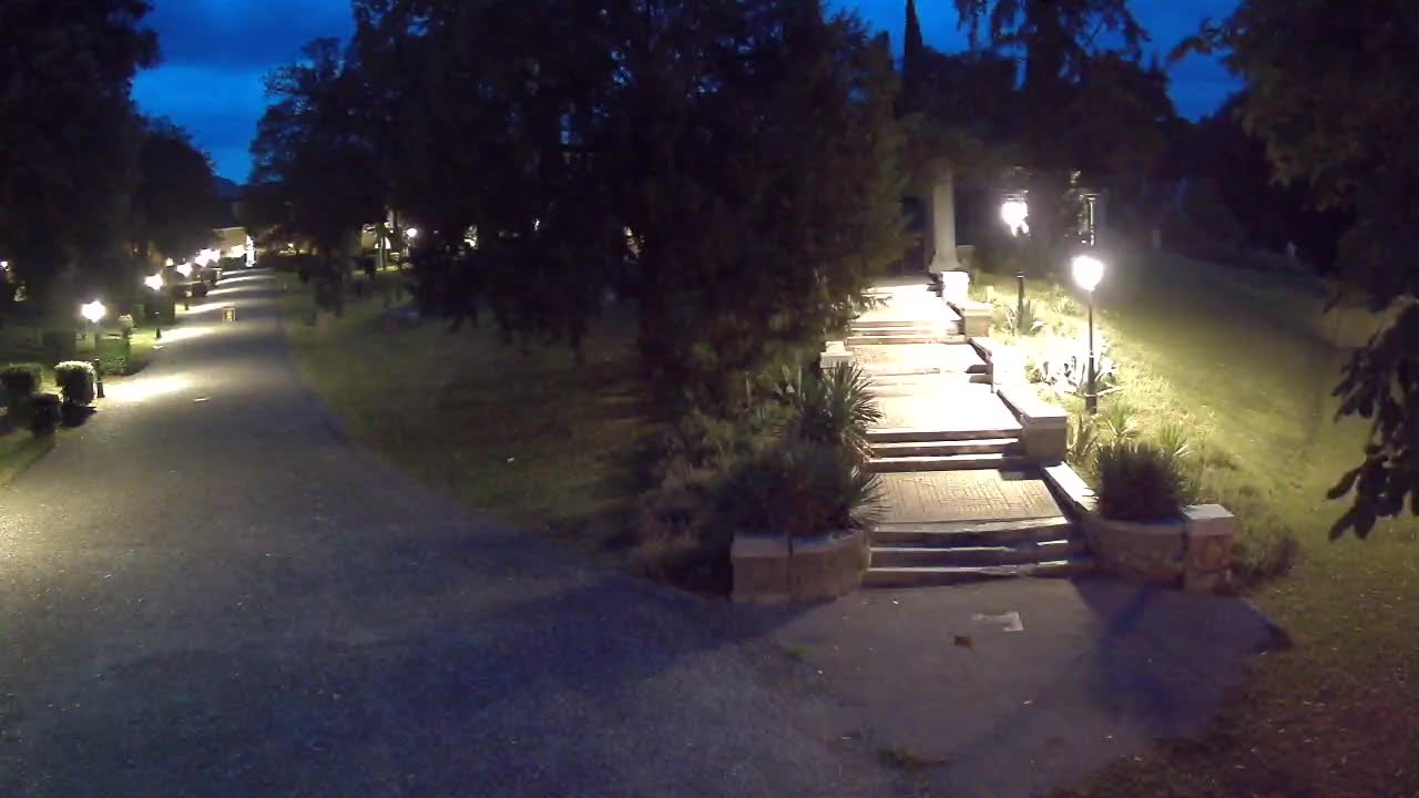 Spletna kamera park Coronini Kronberg – Gorica