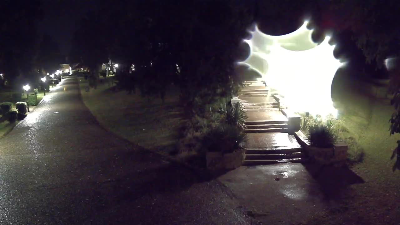 Spletna kamera park Coronini Kronberg – Gorica