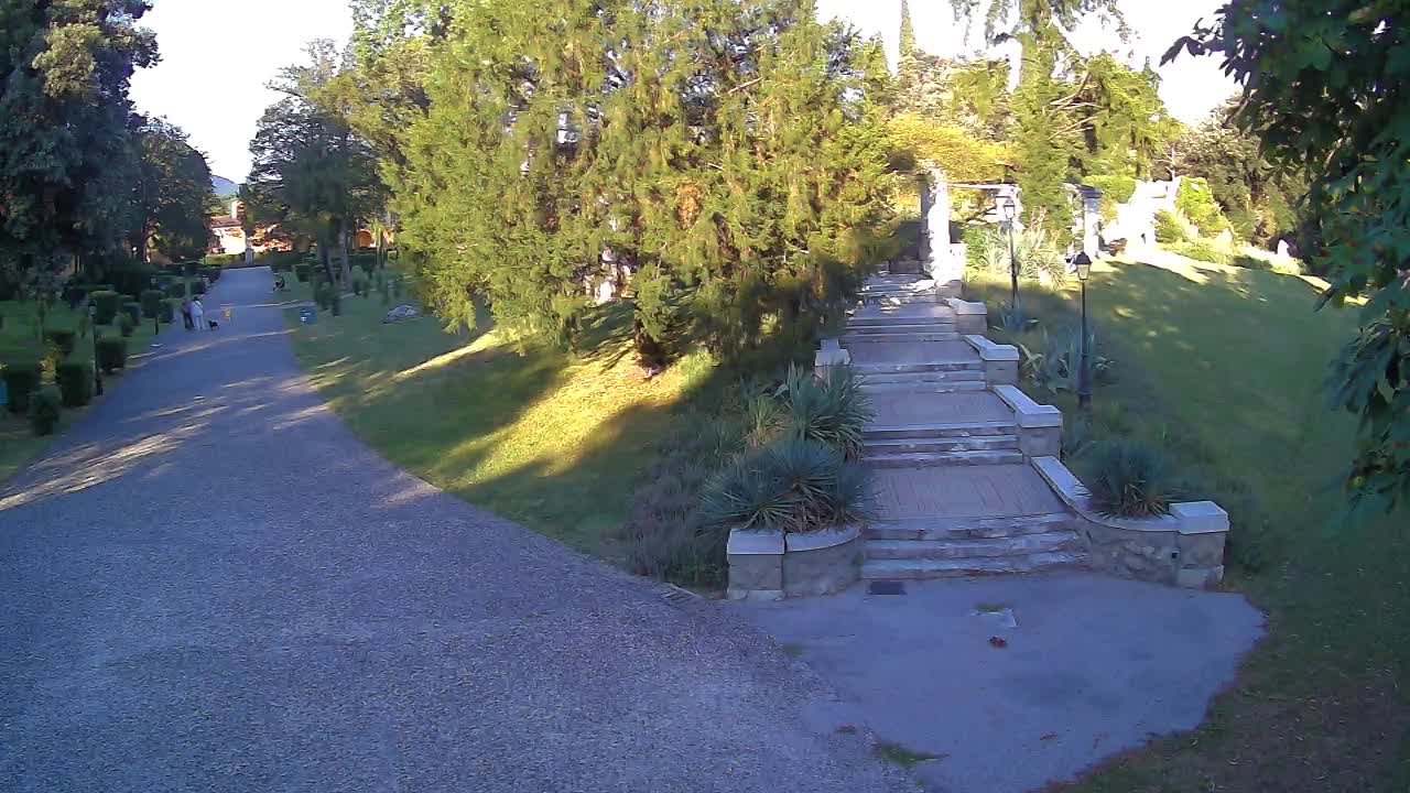 Parco Coronini-Cronberg Live Webcam – Green Oasis