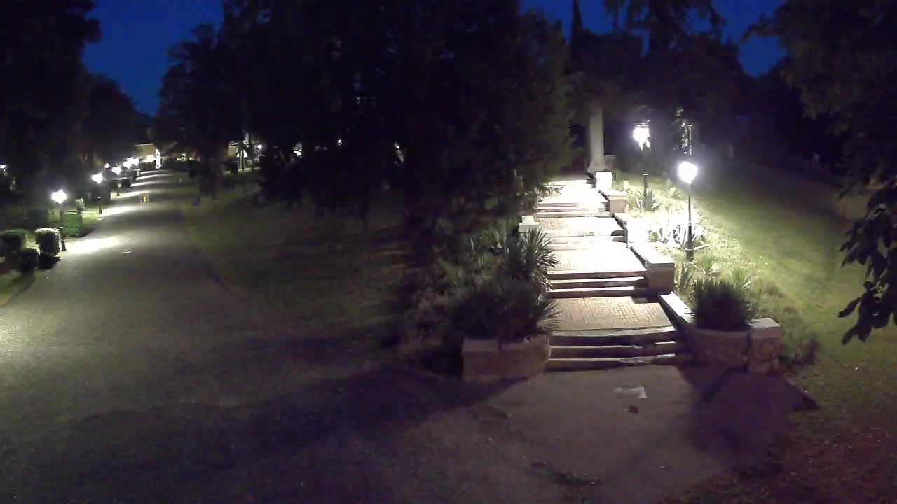 Spletna kamera park Coronini Kronberg – Gorica