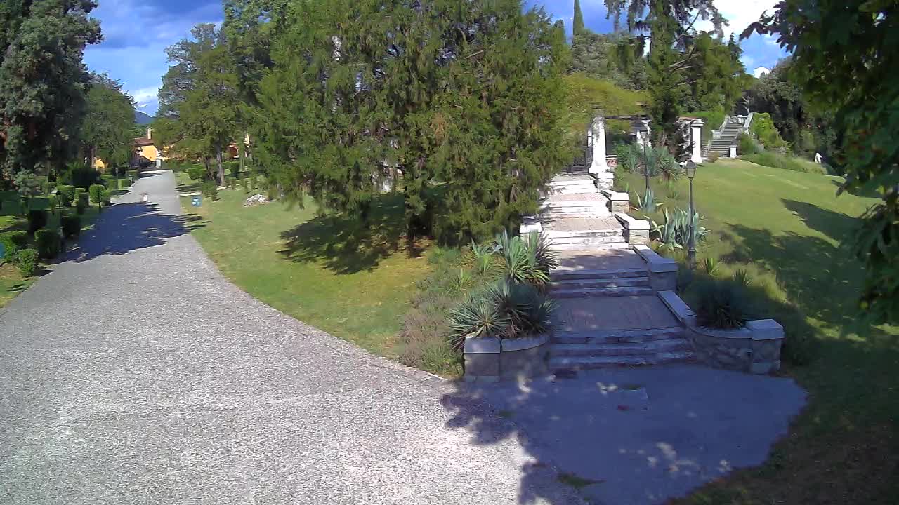 Spletna kamera park Coronini Kronberg – Gorica