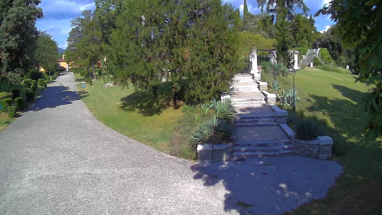 Spletna kamera park Coronini Kronberg – Gorica