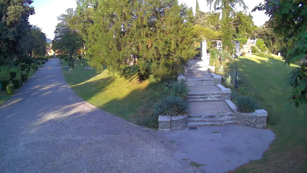 Spletna kamera park Coronini Kronberg – Gorica