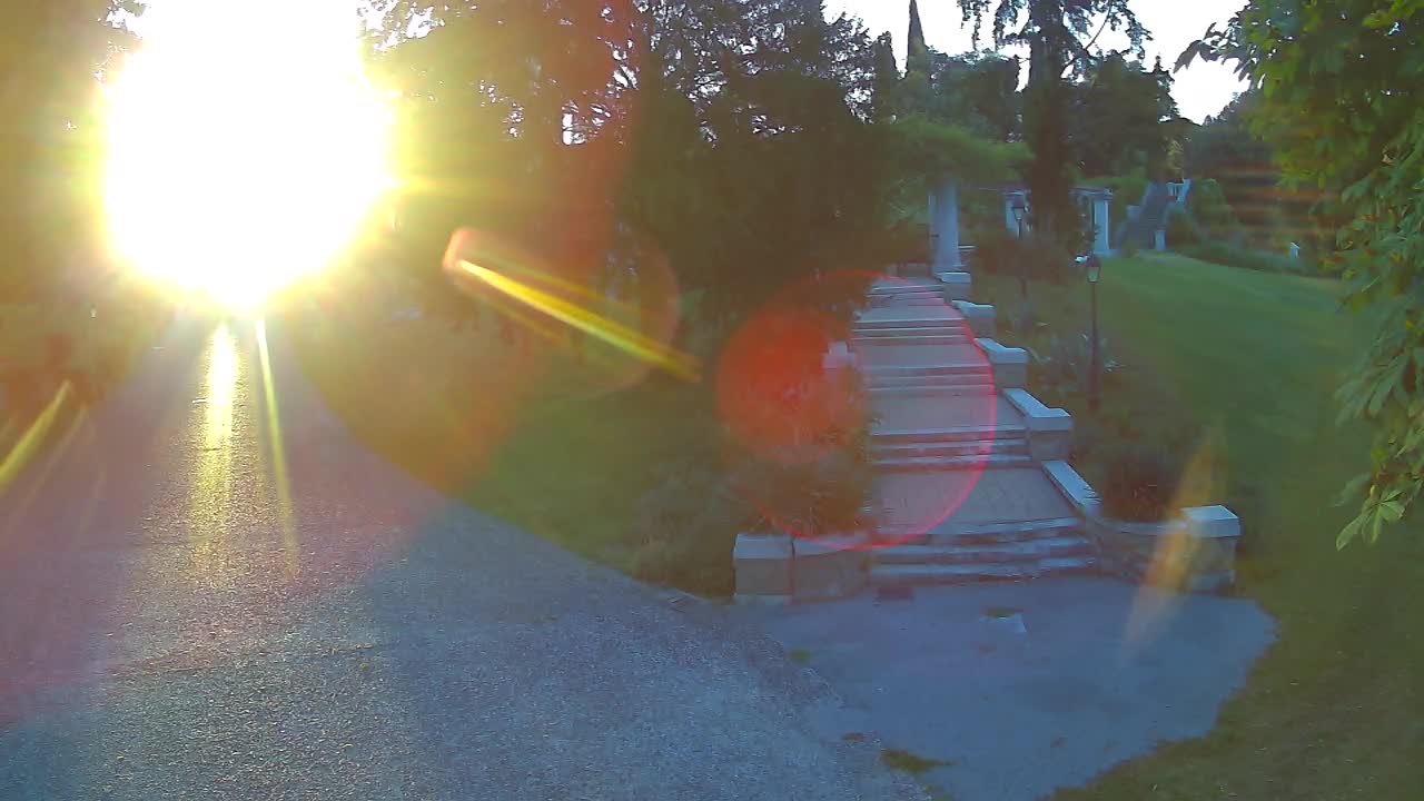 Parco Coronini-Cronberg Live Webcam – Green Oasis