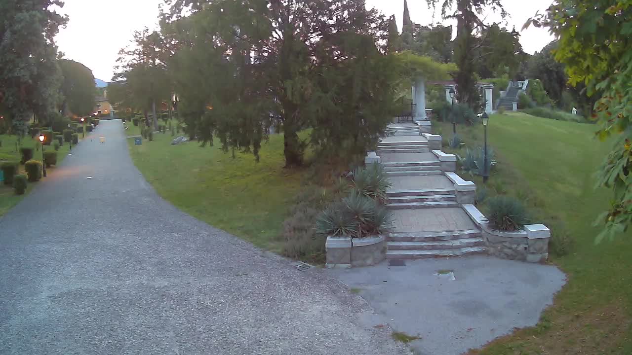 Parco Coronini-Cronberg Live Webcam – Green Oasis