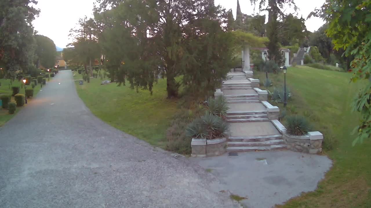 Parco Coronini-Cronberg Live Webcam – Green Oasis