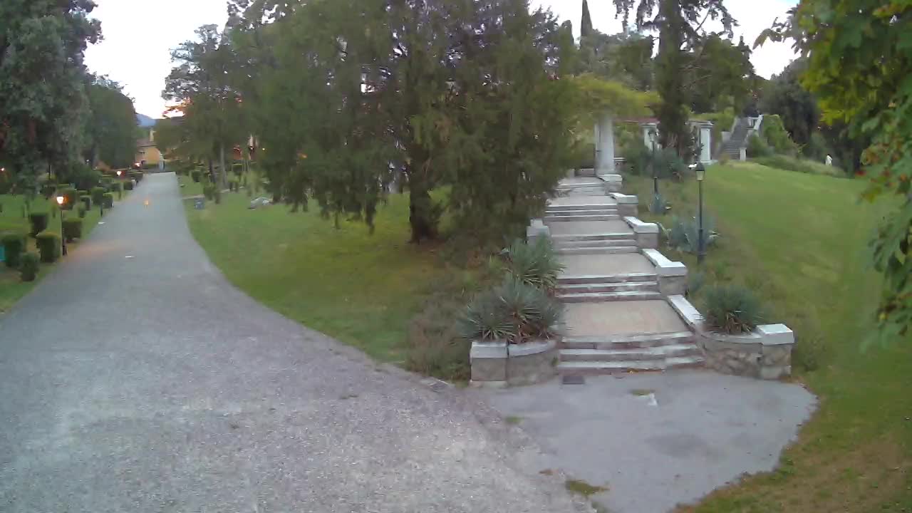 Parco Coronini-Cronberg Live Webcam – Green Oasis