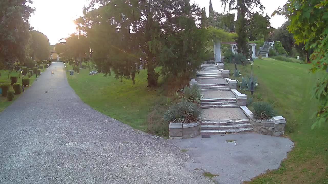 Spletna kamera park Coronini Kronberg – Gorica