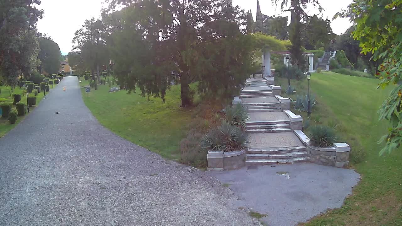 Spletna kamera park Coronini Kronberg – Gorica