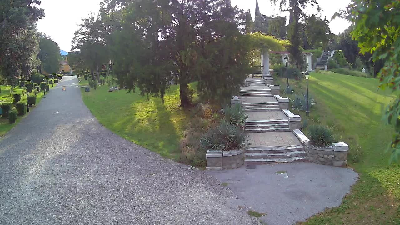 Spletna kamera park Coronini Kronberg – Gorica
