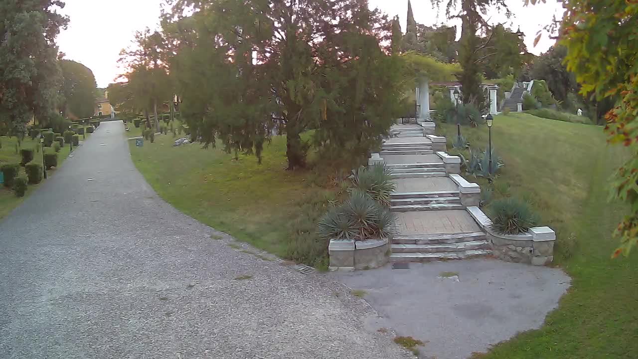 Spletna kamera park Coronini Kronberg – Gorica