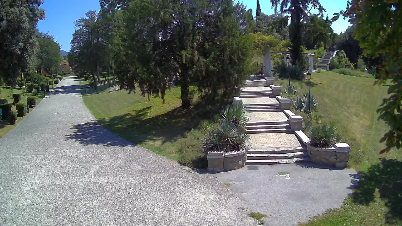 Spletna kamera park Coronini Kronberg – Gorica