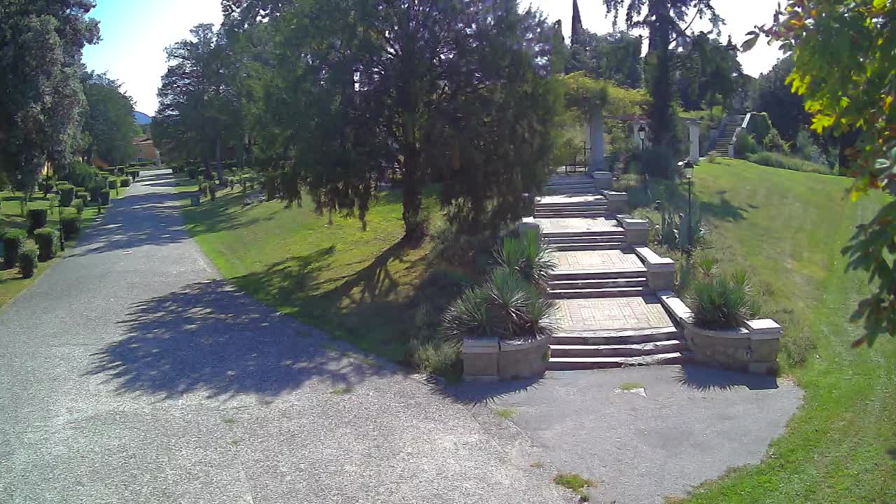 Spletna kamera park Coronini Kronberg – Gorica