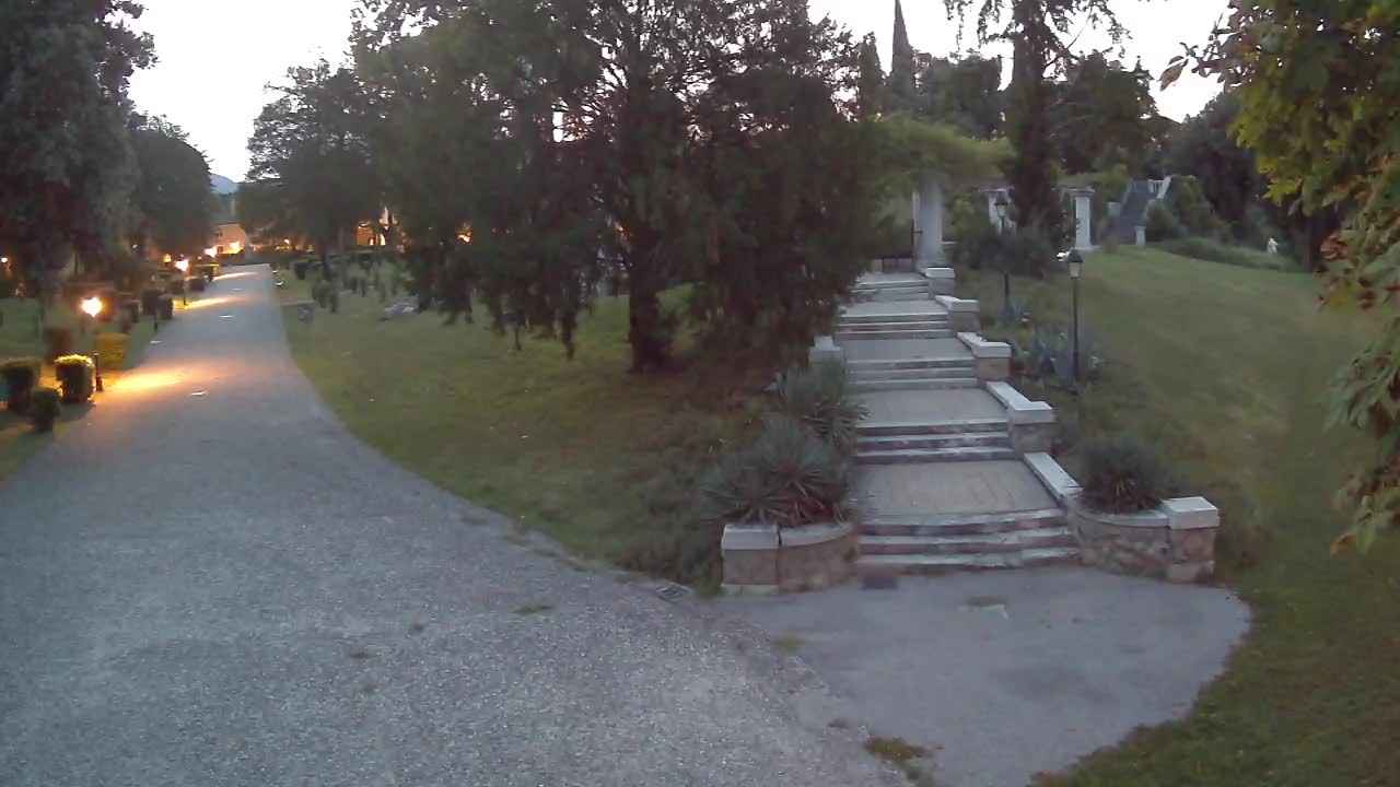Parco Coronini-Cronberg Live Webcam – Green Oasis