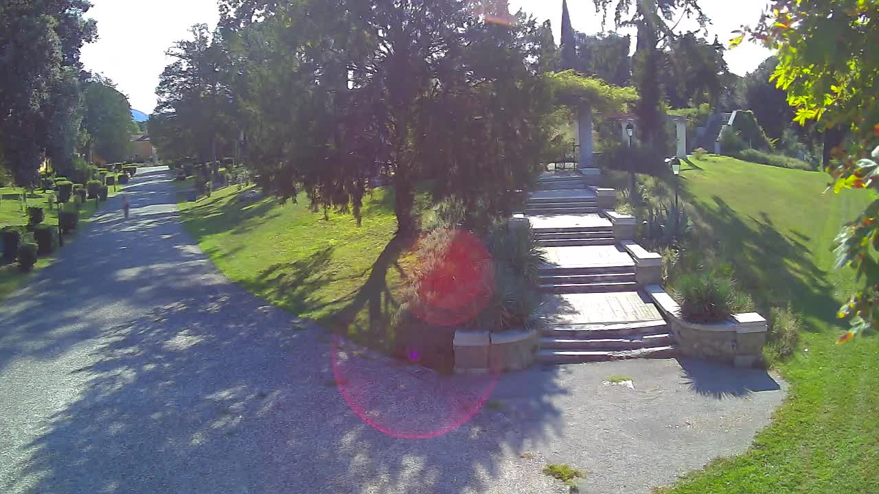 Spletna kamera park Coronini Kronberg – Gorica