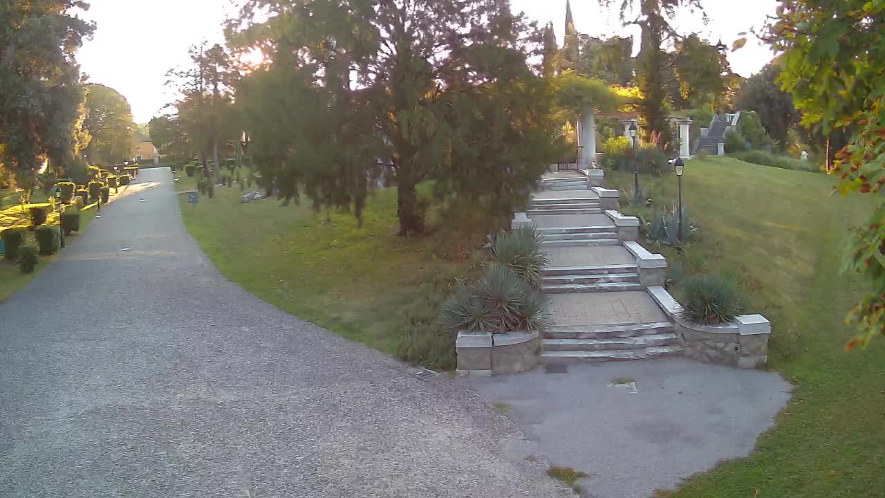 Spletna kamera park Coronini Kronberg – Gorica
