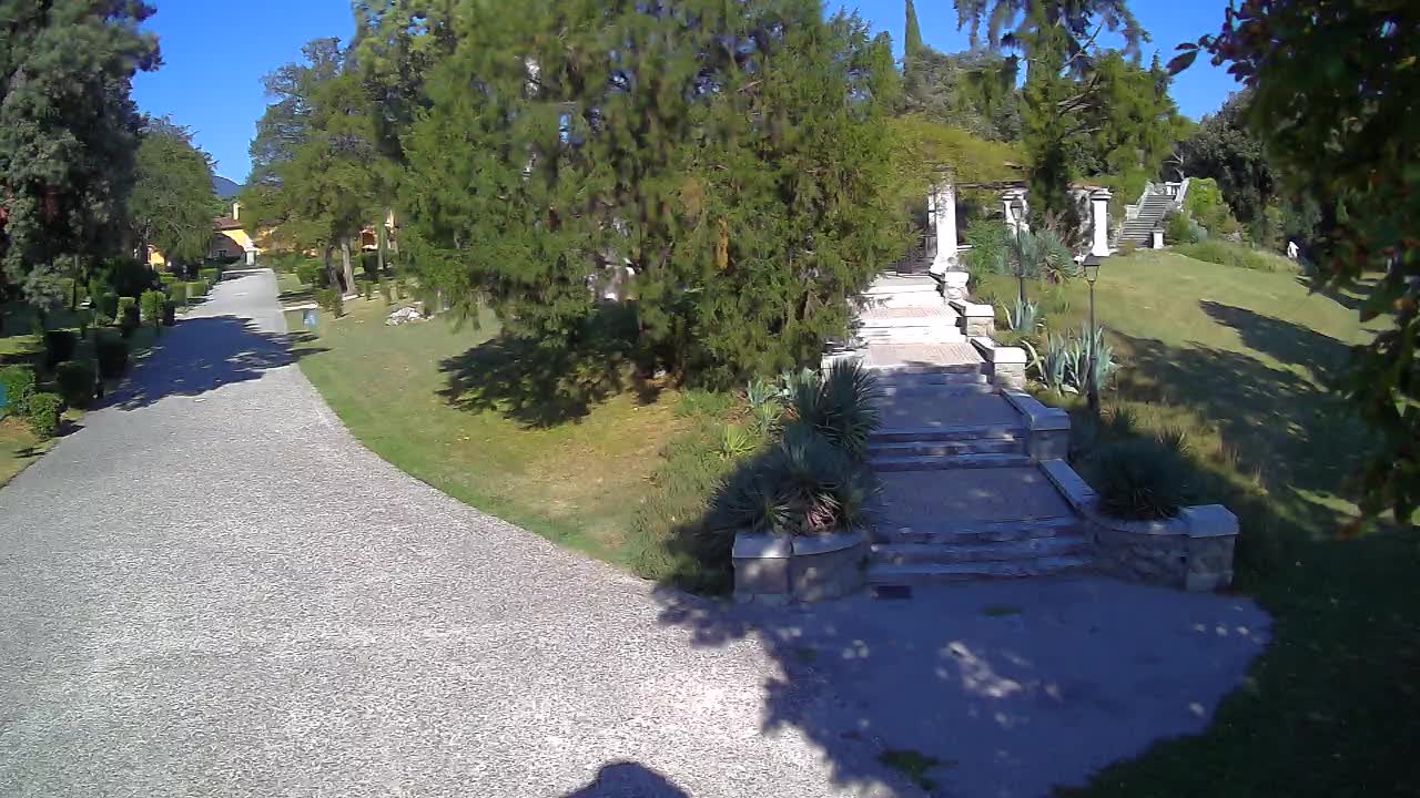 Spletna kamera park Coronini Kronberg – Gorica