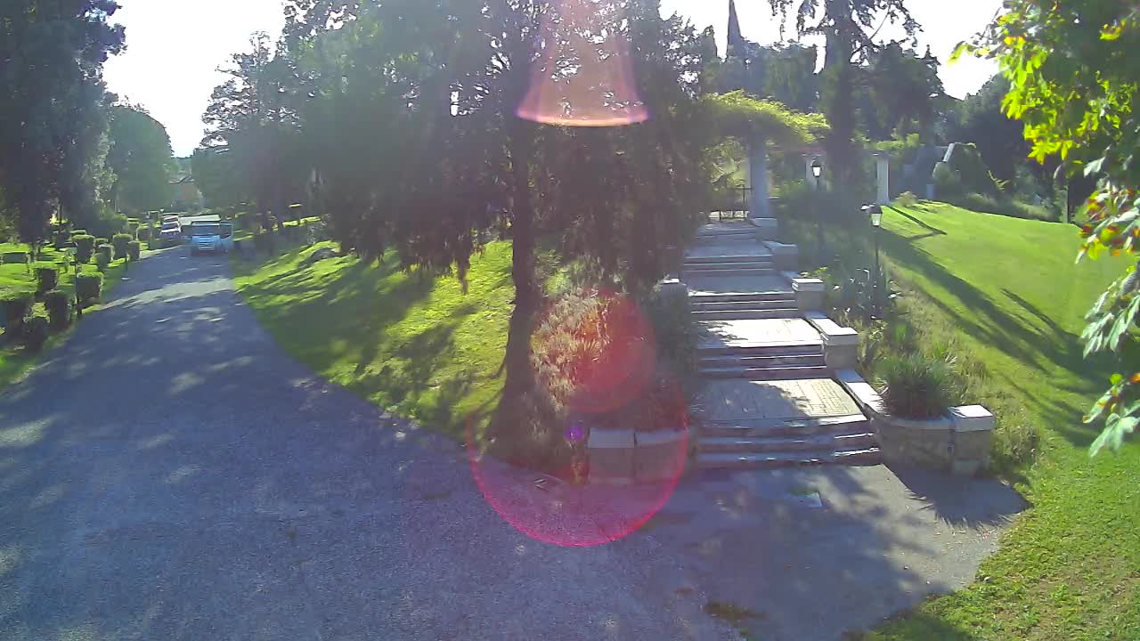 Spletna kamera park Coronini Kronberg – Gorica