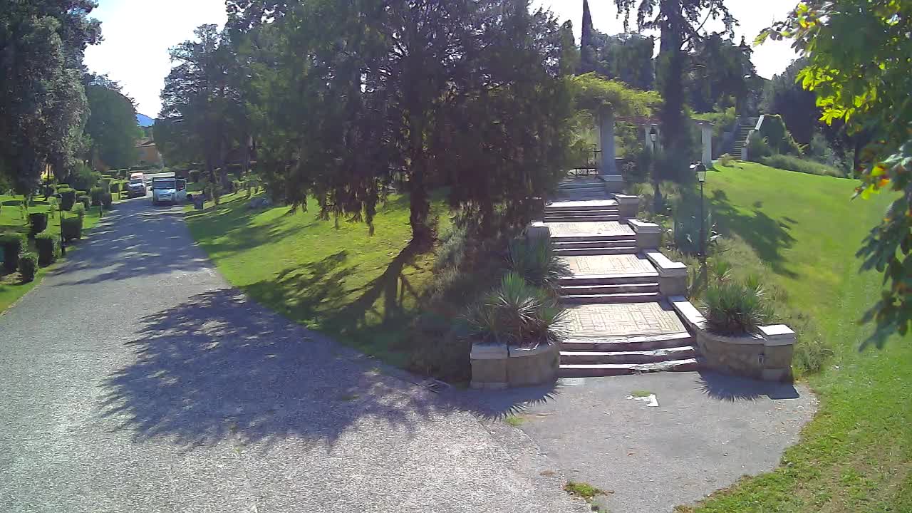 Spletna kamera park Coronini Kronberg – Gorica