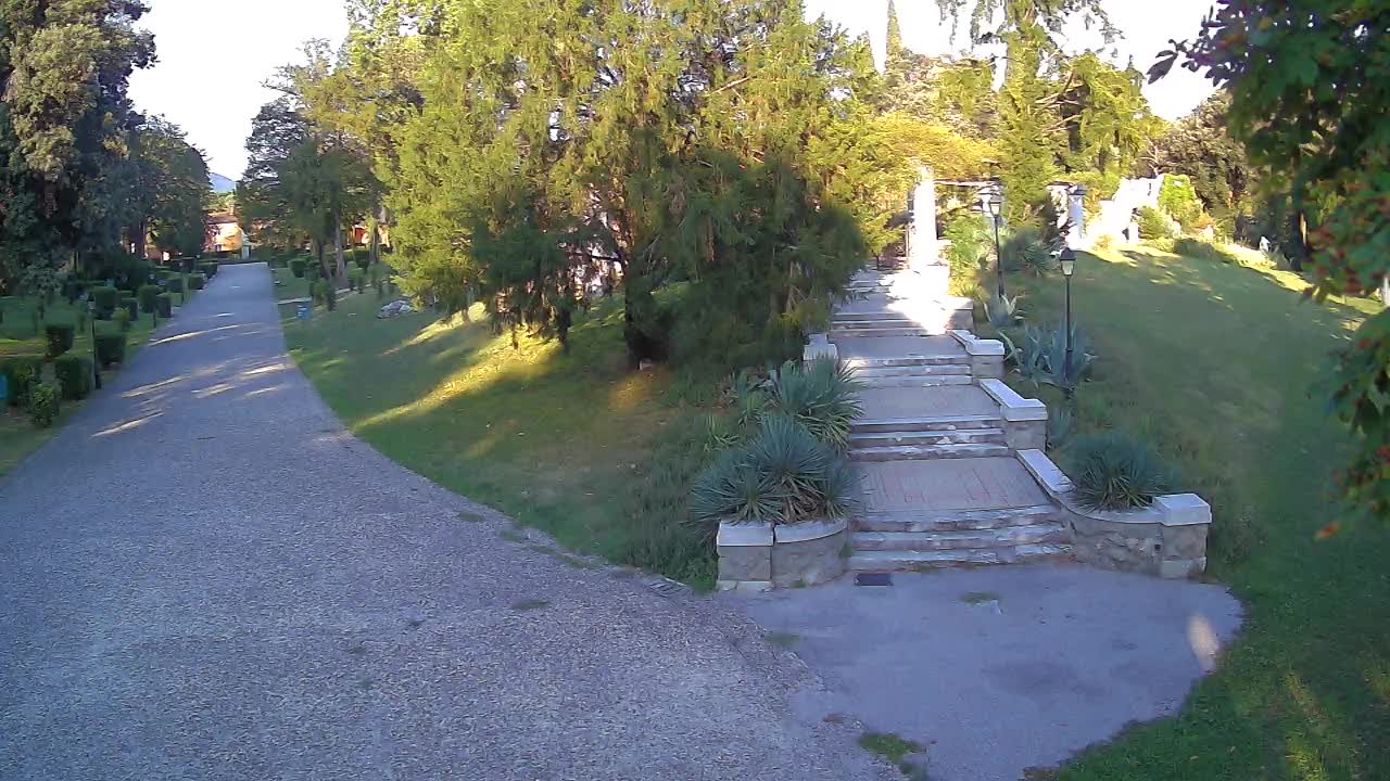 Parco Coronini-Cronberg Live Webcam – Green Oasis
