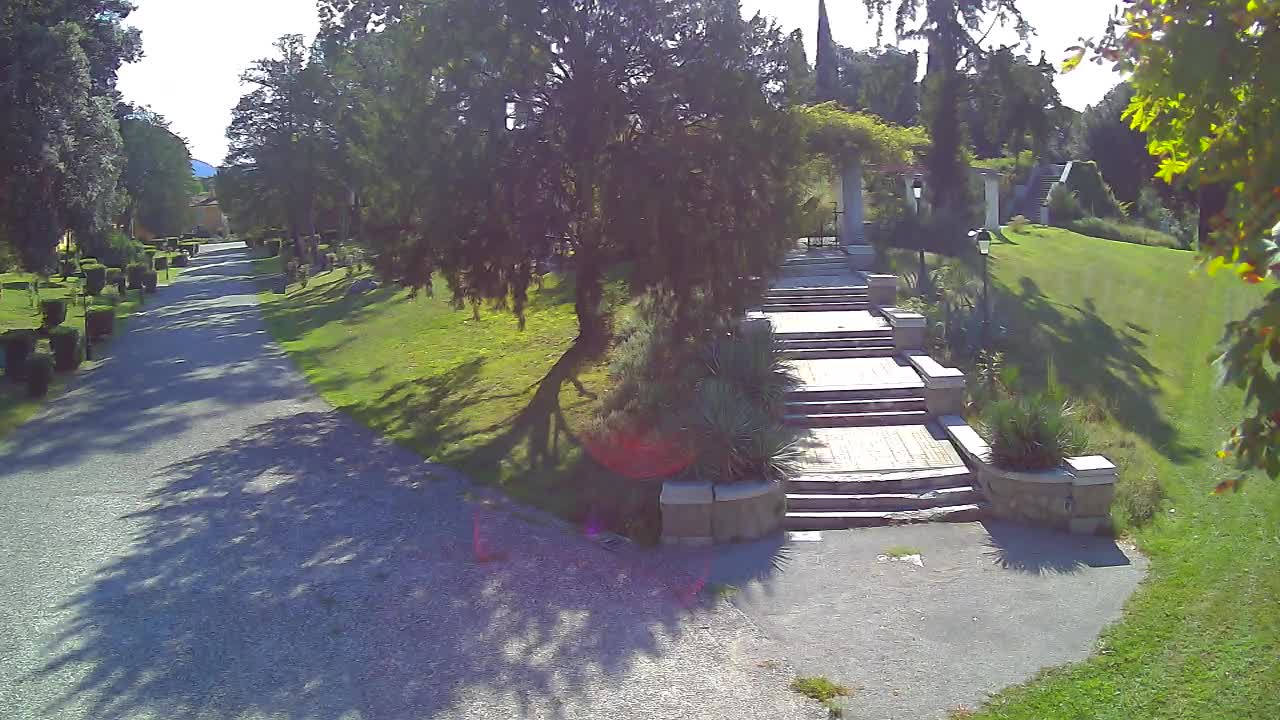 Spletna kamera park Coronini Kronberg – Gorica