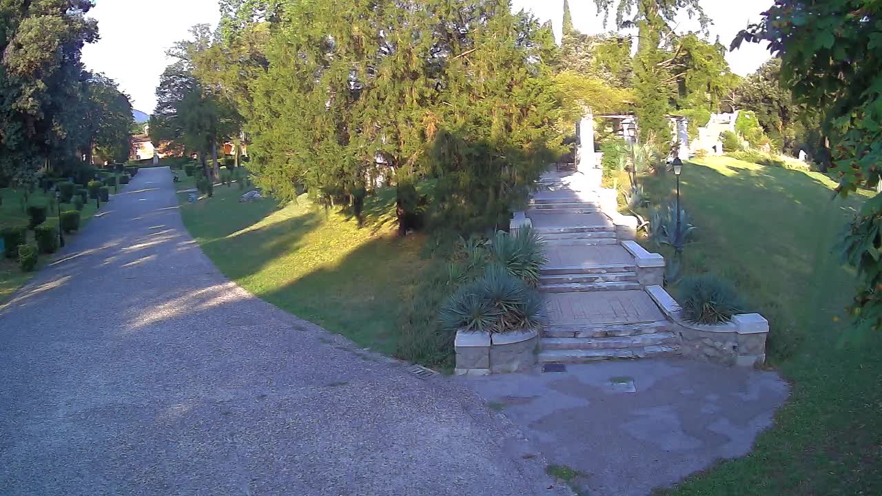 Spletna kamera park Coronini Kronberg – Gorica