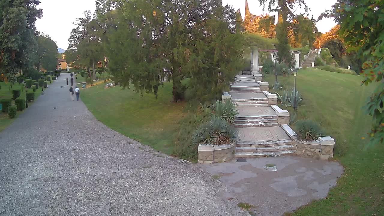 Spletna kamera park Coronini Kronberg – Gorica