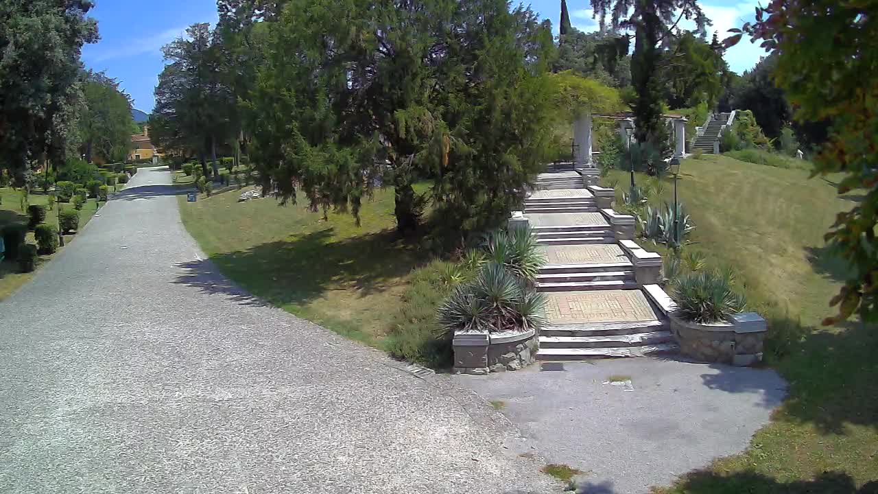 Spletna kamera park Coronini Kronberg – Gorica