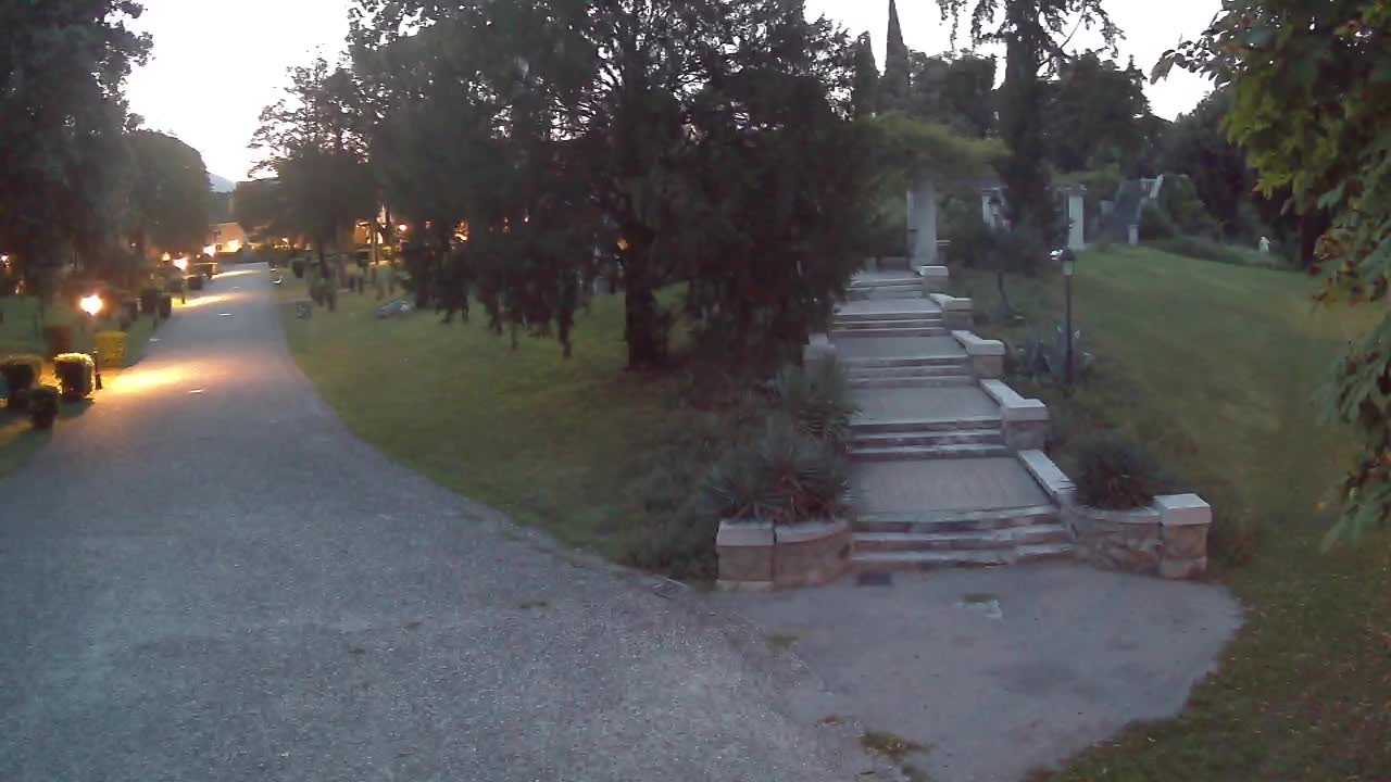 Spletna kamera park Coronini Kronberg – Gorica