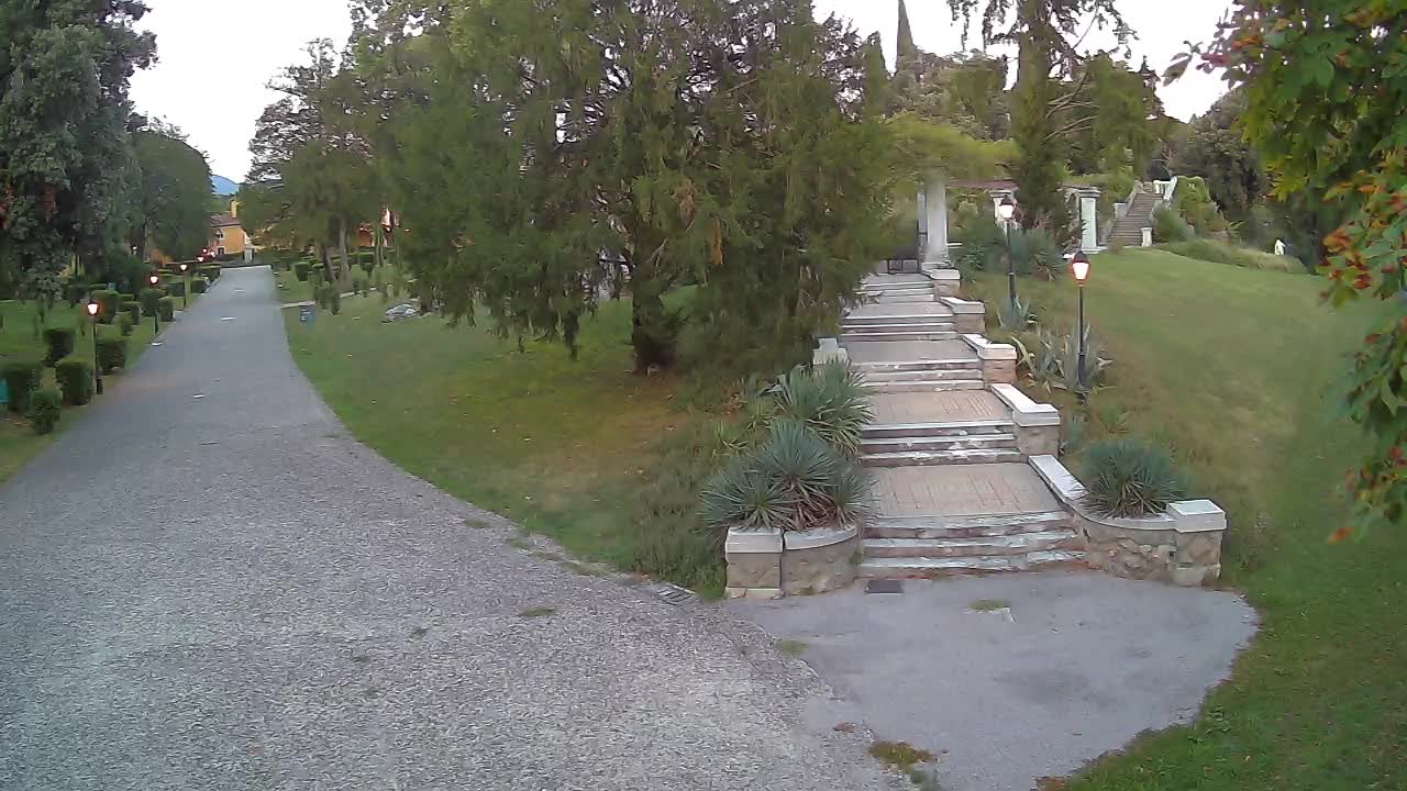 Parco Coronini-Cronberg Live Webcam – Green Oasis