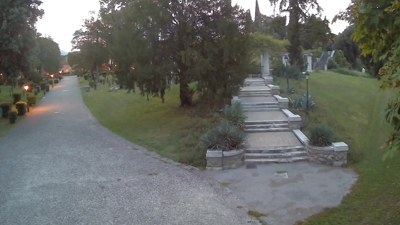 Parco Coronini-Cronberg Live Webcam – Green Oasis